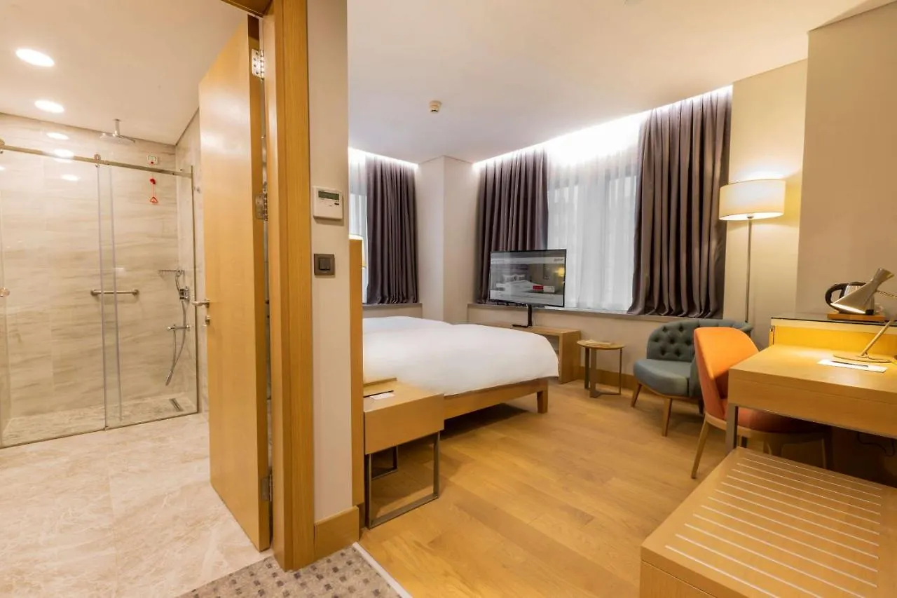 Radisson Hotel Istanbul Harbiye 4*,  Turecko